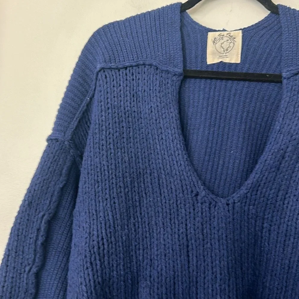 Free People Vanguard Blue Pullover Chunky Knit Cropped Sweater L - Picture 4 of 9